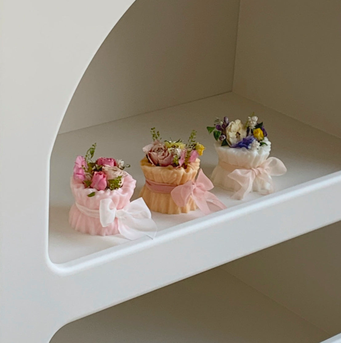 Round/Heart Flower Bouquet Candle Mold